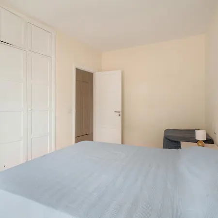 Complejo Orlando 206 *