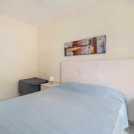 Апартаменты Complejo Orlando 206 Адехе